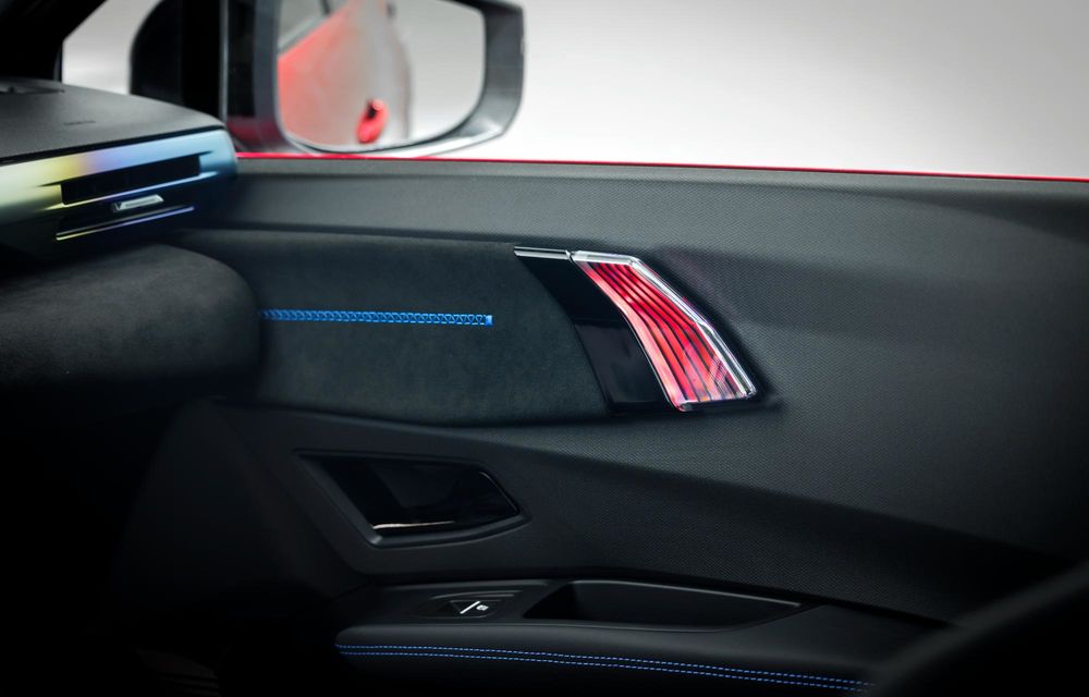 PREMIERĂ: Am văzut pe viu noua generație Renault Clio. 5 lucruri esențiale - Poza 30