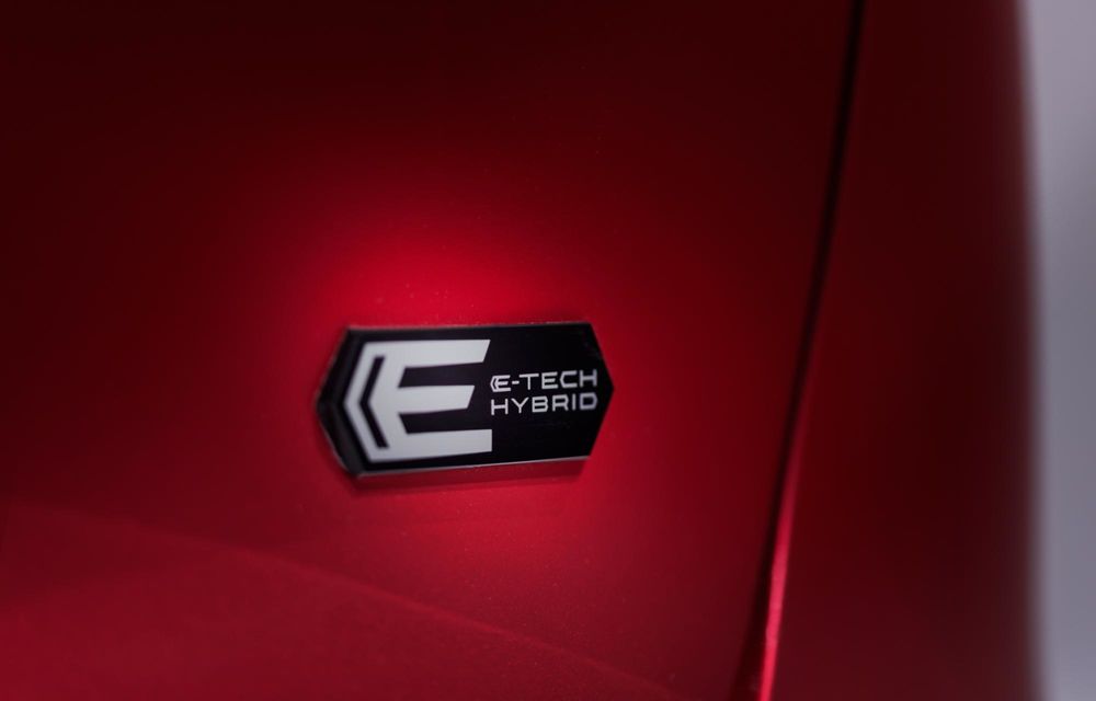 PREMIERĂ: Am văzut pe viu noua generație Renault Clio. 5 lucruri esențiale - Poza 47