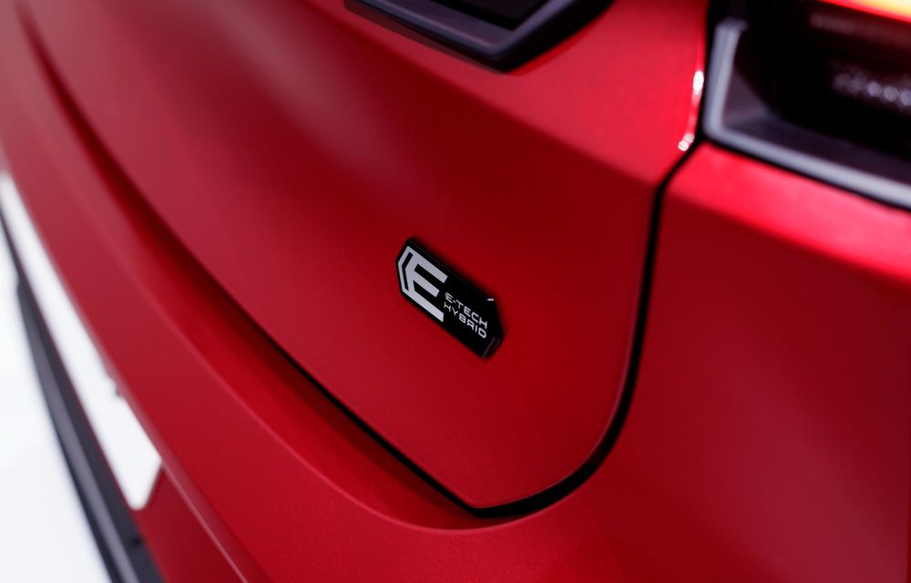 PREMIERĂ: Am văzut pe viu noua generație Renault Clio. 5 lucruri esențiale - Poza 54