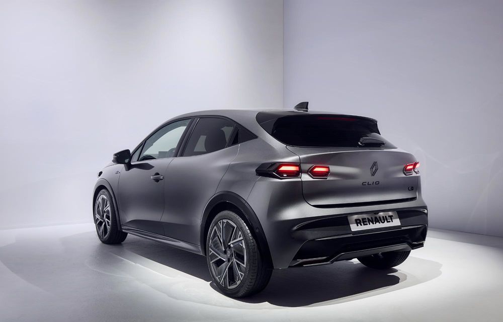PREMIERĂ: Am văzut pe viu noua generație Renault Clio. 5 lucruri esențiale - Poza 88