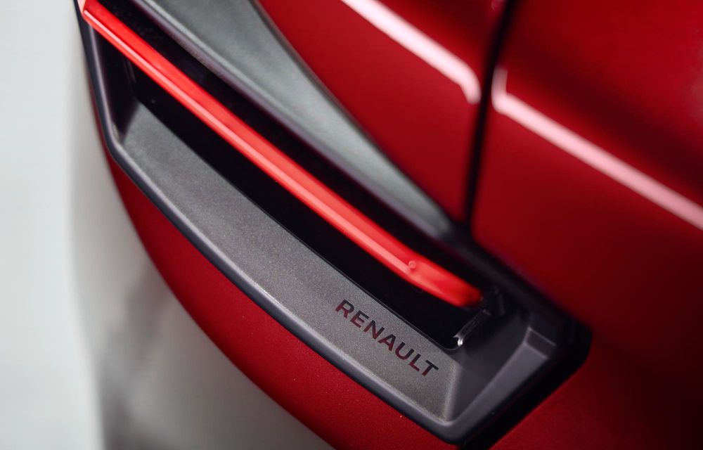 PREMIERĂ: Am văzut pe viu noua generație Renault Clio. 5 lucruri esențiale - Poza 98