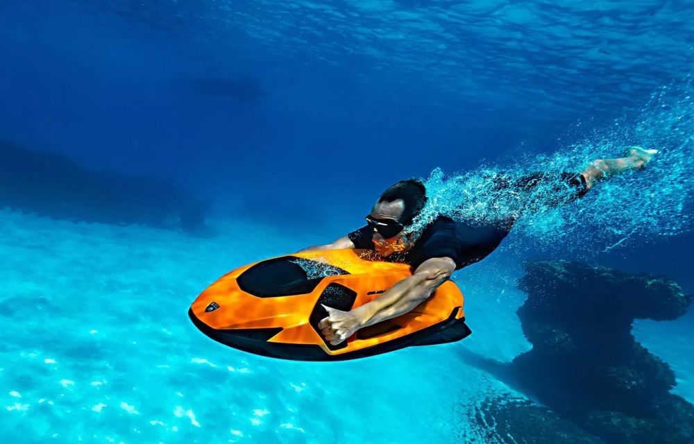 Seabob SE63 for Lamborghini: supercarul care zboară pe apă - Poza 2