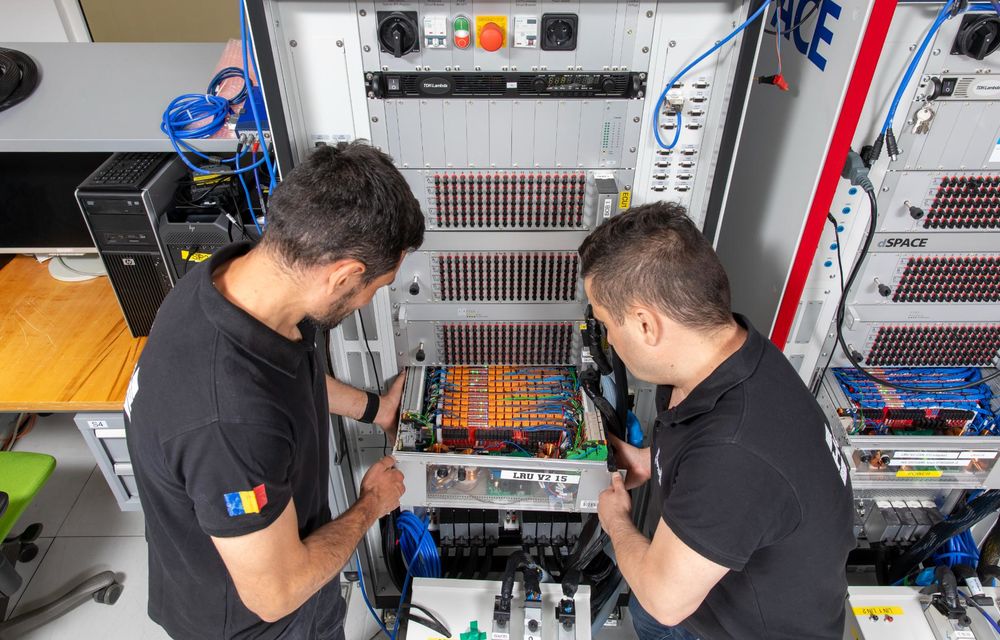 REPORTAJ: Prin ce trece noul motor fabricat în România înainte să ajungă sub capota mașinii? - Poza 7