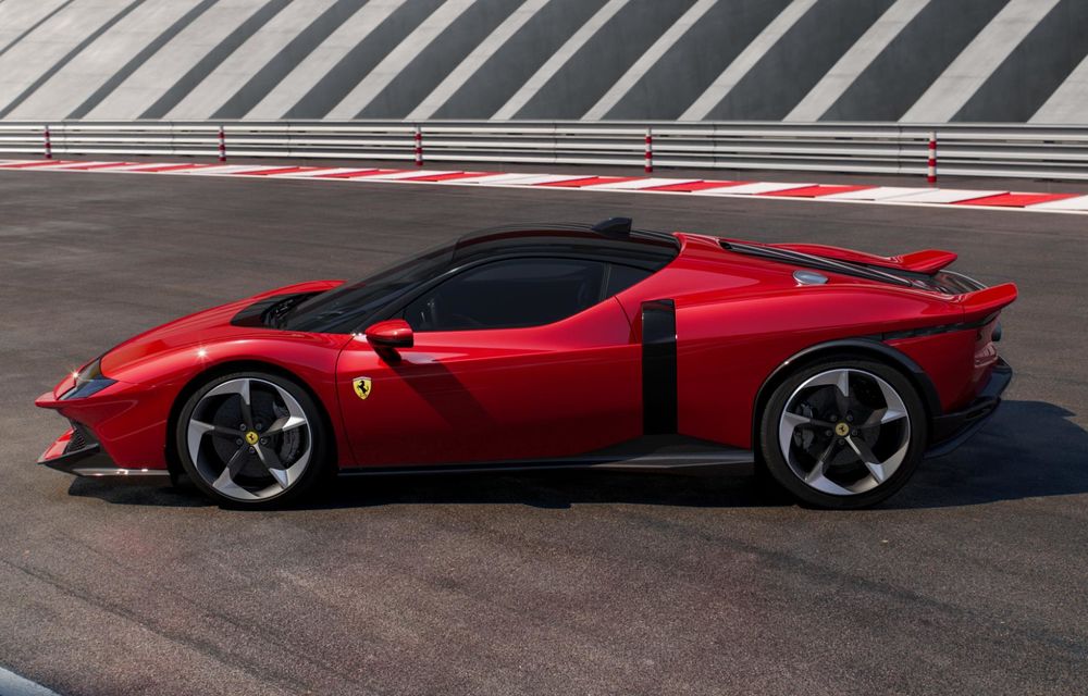 Renașterea unei legende: noul Ferrari 849 Testarossa - Poza 4