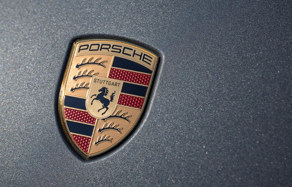 Viitorul SUV Porsche cu 3 rânduri de scaune va fi lansat cu motor termic - Poza 1