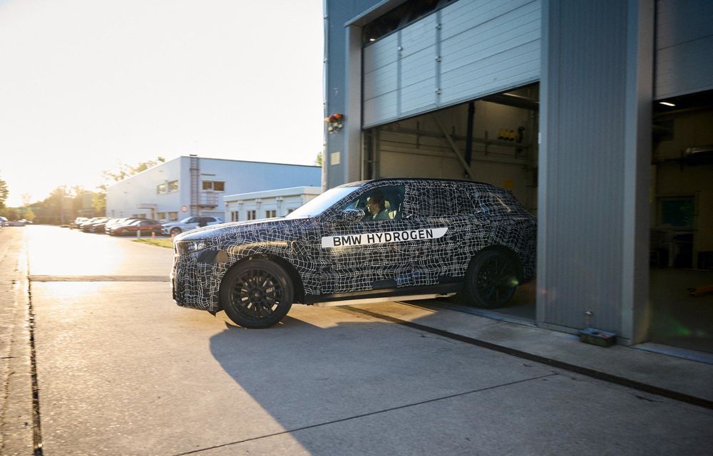 BMW: Primele imagini cu noul iX5 Hydrogen de serie. Lansare în 2028 - Poza 4