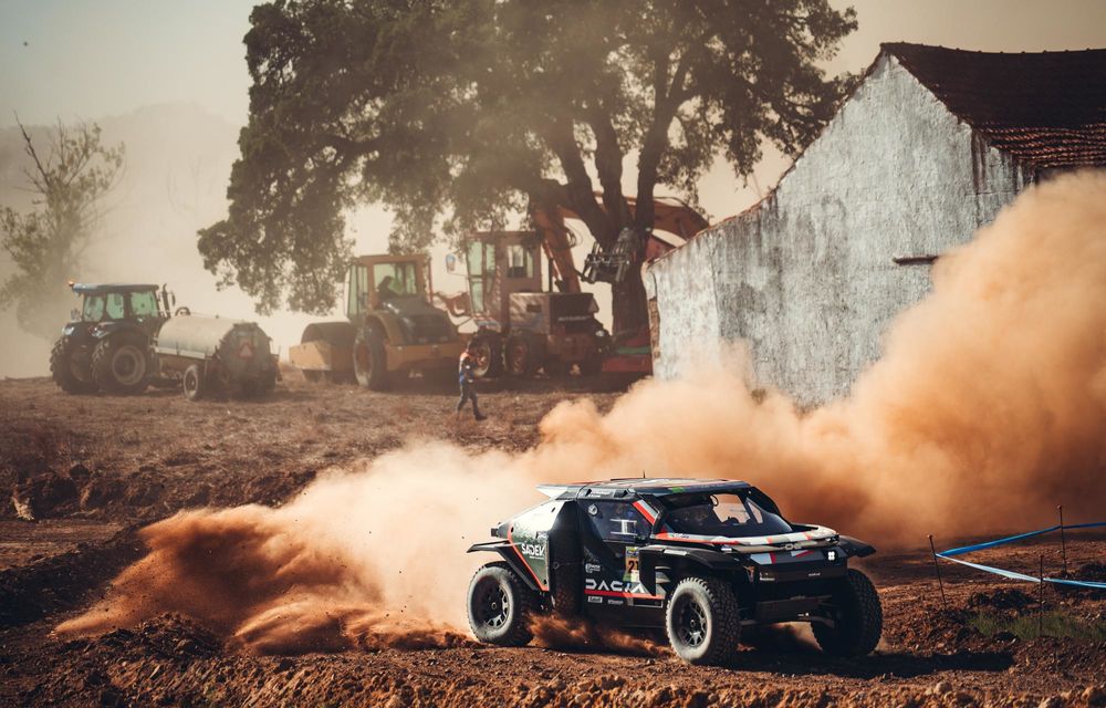 Dacia Sandriders la Raliul Portugaliei 2025: Al-Attiyah obține cel mai bun timp în proba prolog - Poza 2