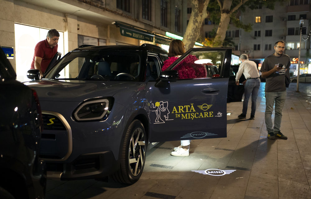 REPORTAJ: Am descoperit arta contemporană din București alături de Mini - Poza 25