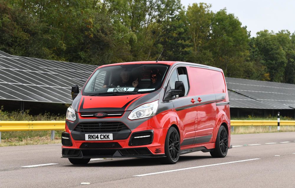 REPORTAJ: Am intrat în Cartea Recordurilor Guinness alături de Ford Transit - Poza 16