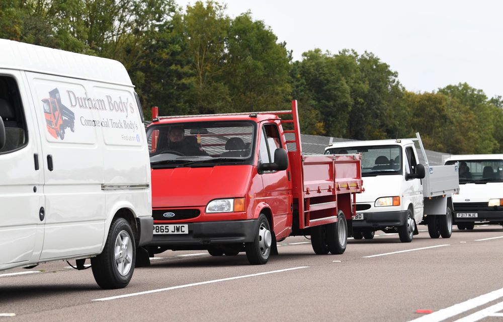 REPORTAJ: Am intrat în Cartea Recordurilor Guinness alături de Ford Transit - Poza 17