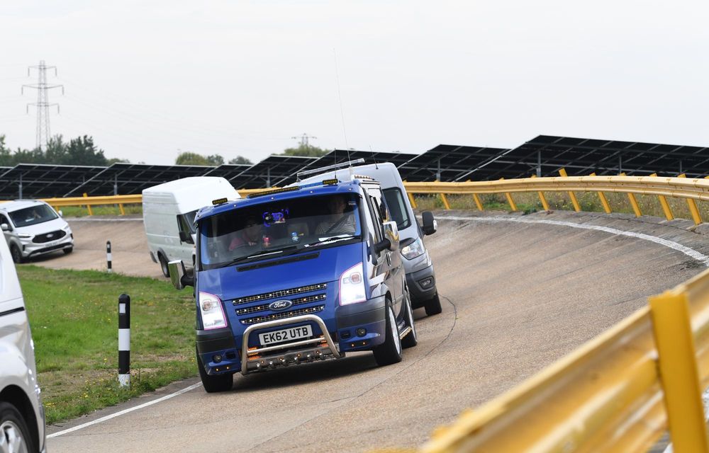 REPORTAJ: Am intrat în Cartea Recordurilor Guinness alături de Ford Transit - Poza 22