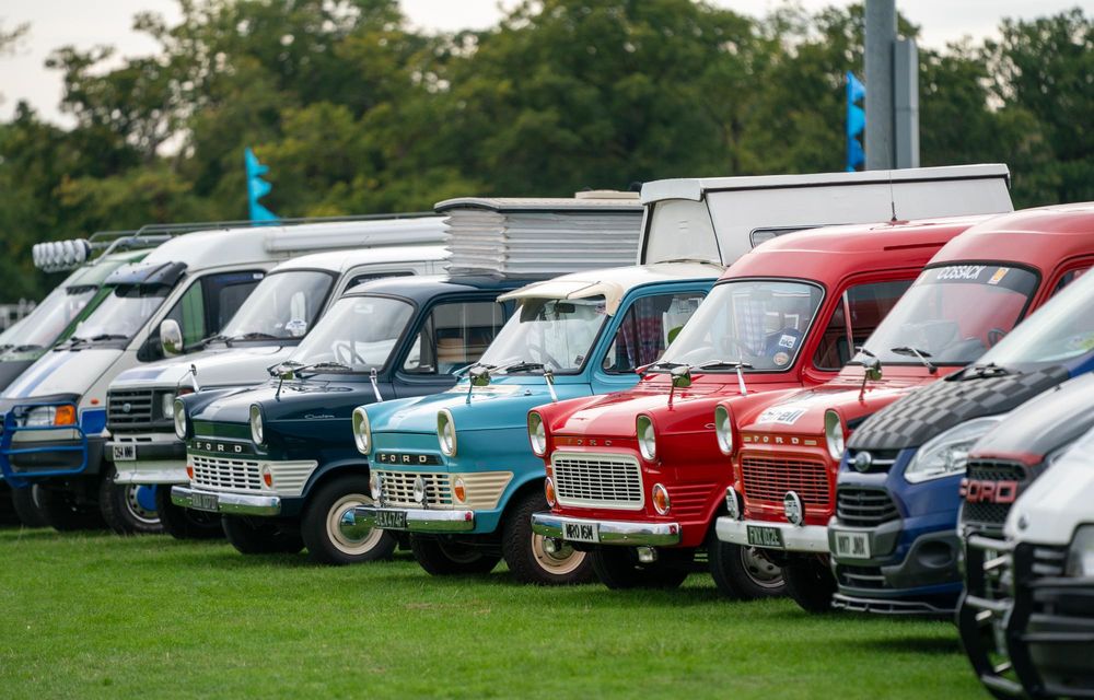 REPORTAJ: Am intrat în Cartea Recordurilor Guinness alături de Ford Transit - Poza 52