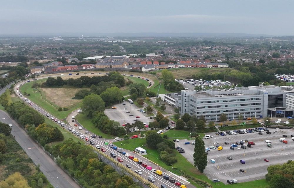 REPORTAJ: Am intrat în Cartea Recordurilor Guinness alături de Ford Transit - Poza 58