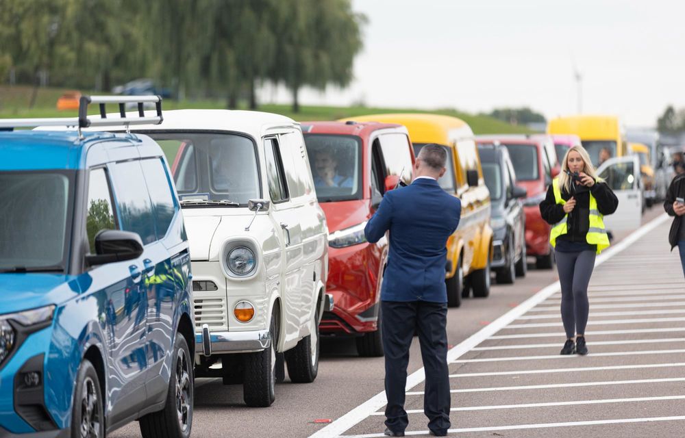 REPORTAJ: Am intrat în Cartea Recordurilor Guinness alături de Ford Transit - Poza 59