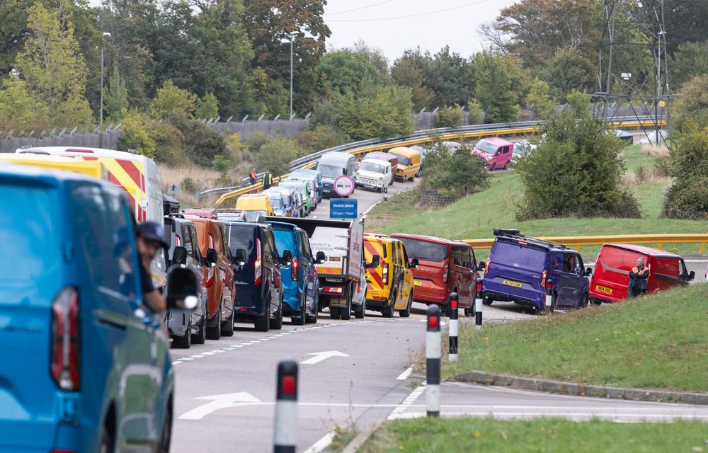 REPORTAJ: Am intrat în Cartea Recordurilor Guinness alături de Ford Transit - Poza 60