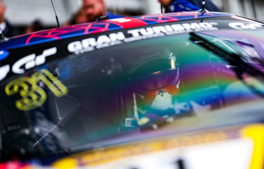 Max Verstappen câștigă prima sa cursă la Nurburgring, la volanul unui Ferrari 296 GT3 - Poza 5