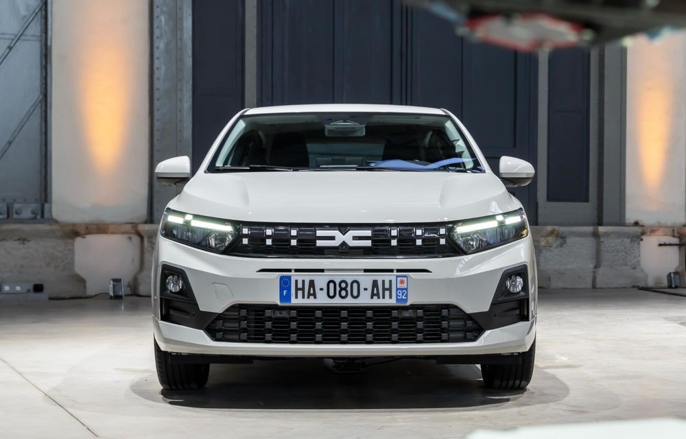 PREMIERĂ: Noua față Dacia. Îmbunătățirile primite de Sandero, Jogger și Logan - Poza 6