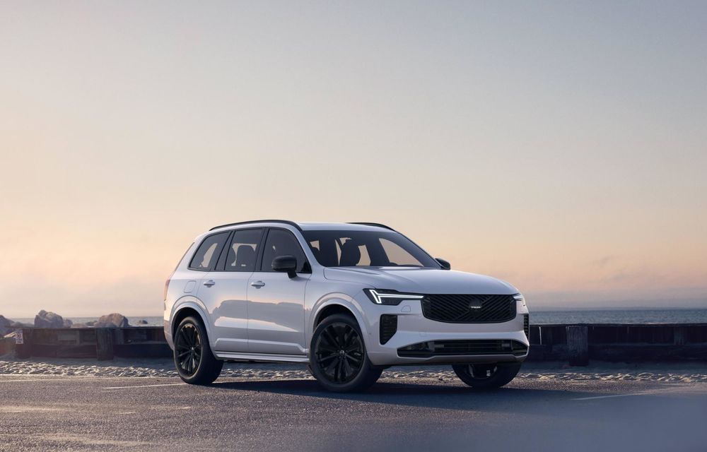 Noul Volvo XC90 Black Edition: ediție specială vopsită în negru - Poza 4