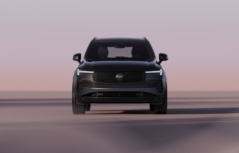 Noul Volvo XC90 Black Edition: ediție specială vopsită în negru - Poza 5