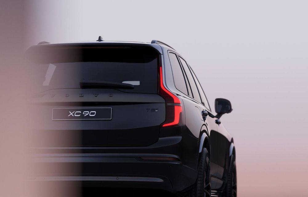 Noul Volvo XC90 Black Edition: ediție specială vopsită în negru - Poza 10