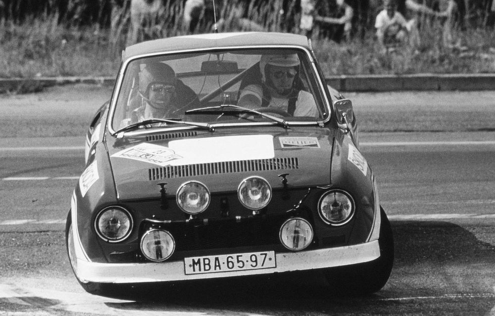 Skoda reinterpretează celebrul 110 R Coupe pentru era electrică - Poza 2