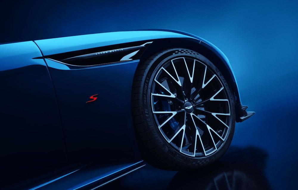 Noul Aston Martin DB12 S: V8 twin-turbo cu 700 de cai putere - Poza 6