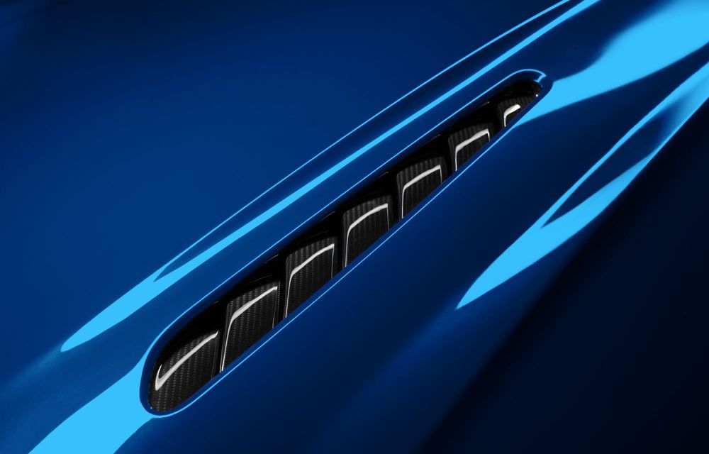 Noul Aston Martin DB12 S: V8 twin-turbo cu 700 de cai putere - Poza 7