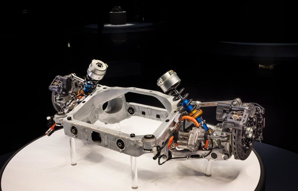Noul Ferrari Elettrica: primele imagini oficiale cu noul model electric - Poza 37