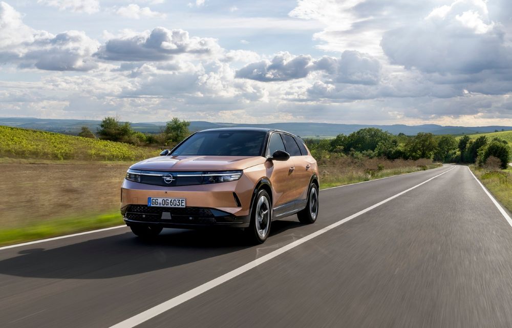 Noul Opel Grandland Electric Long Range: versiune cu autonomie extinsă până la 694 kilometri - Poza 1