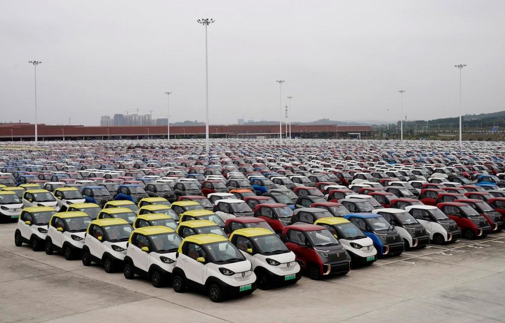Guvernul chinez înăsprește regulile privind subvențiile pentru vehiculele electrificate - Poza 1