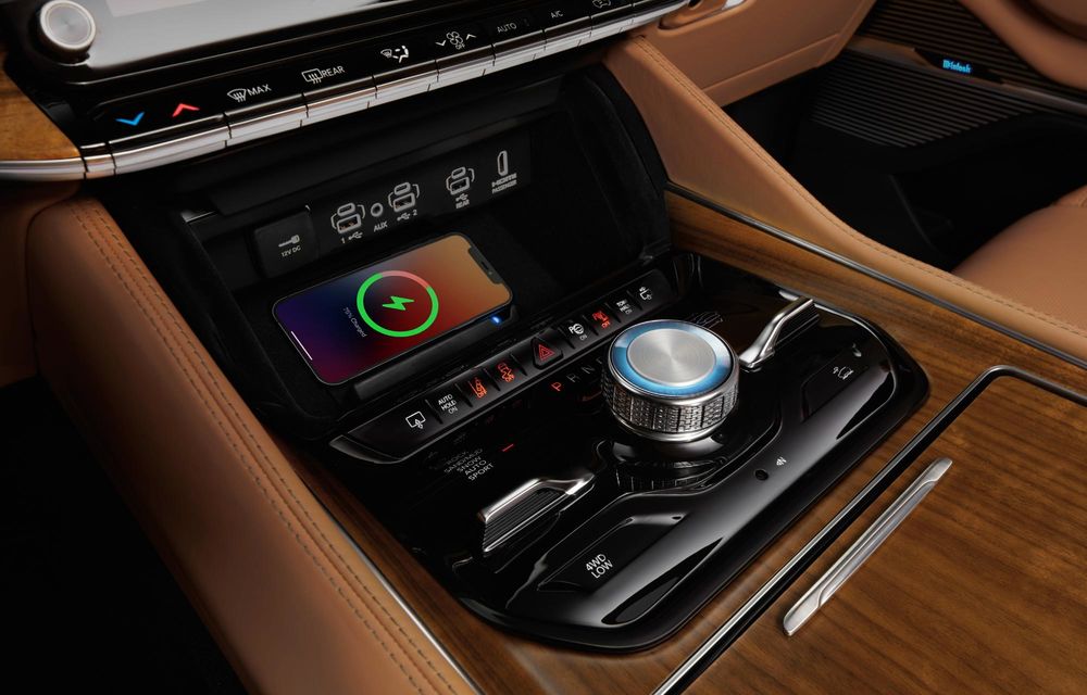 Noul Jeep Grand Wagoneer facelift: primul model al mărcii disponibil cu range extender - Poza 34
