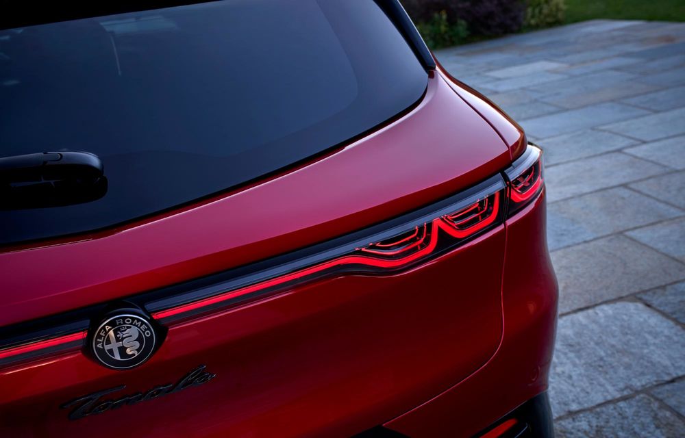 Noua Alfa Romeo Tonale facelift: motorizare mild-hybrid mai puternică - Poza 5