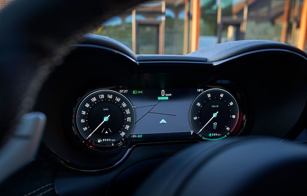 Noua Alfa Romeo Tonale facelift: motorizare mild-hybrid mai puternică - Poza 13