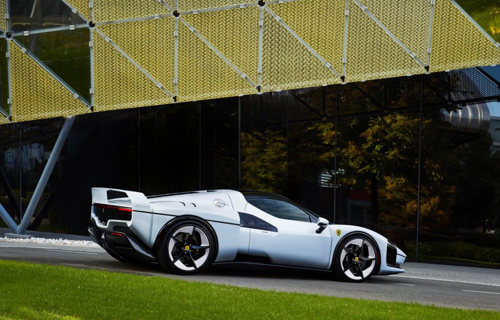Noul Ferrari SC40: exemplar unicat inspirat de legendarul F40 - Poza 5