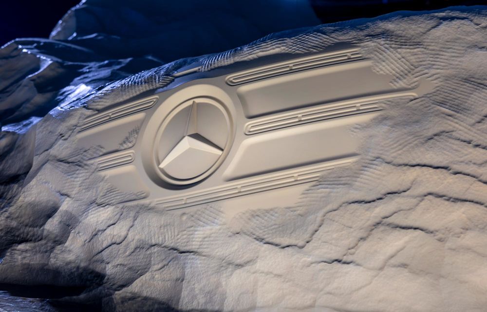 Mercedes-Benz a creat o sculptură care anunță viitoarea generație Sprinter - Poza 7 Mercedes-Benz a creat o sculptură care anunță viitoarea generație Sprinter - Poza 7