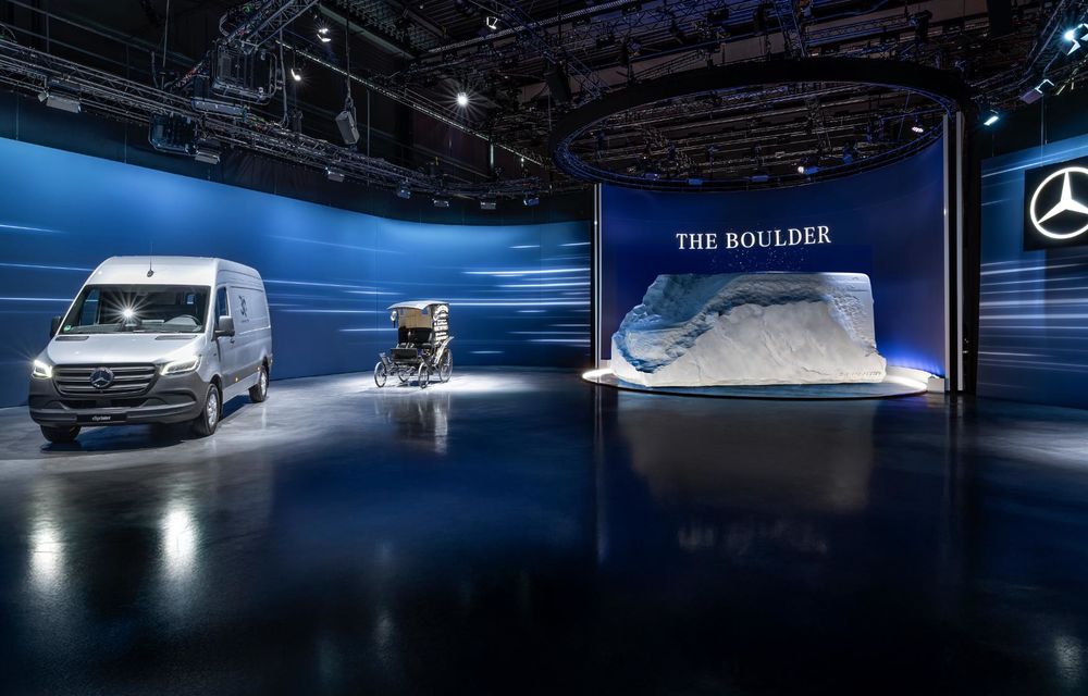 Mercedes-Benz a creat o sculptură care anunță viitoarea generație Sprinter - Poza 9 Mercedes-Benz a creat o sculptură care anunță viitoarea generație Sprinter - Poza 9