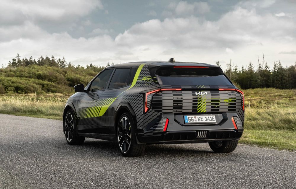Primele imagini cu noua Kia EV4 GT: debutează în 2026 - Poza 3 Primele imagini cu noua Kia EV4 GT: debutează în 2026 - Poza 3