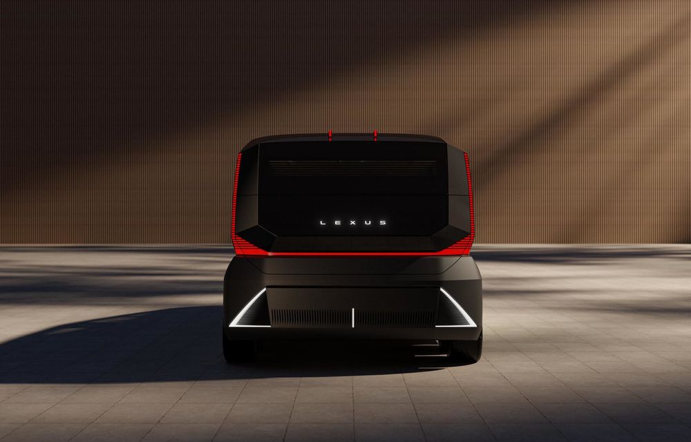 Lexus LS renaște sub forma unui monovolum cu 6 roți - Poza 12 Lexus LS renaște sub forma unui monovolum cu 6 roți - Poza 12