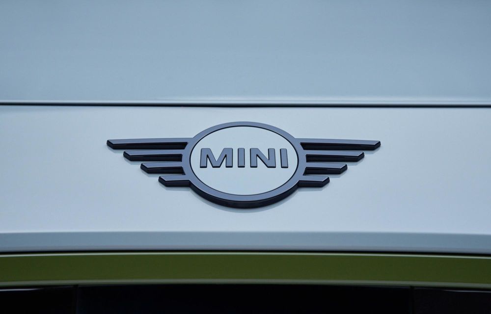 Noul Mini Cooper Paul Smith Edition, creat în colaborare cu celebrul creator de modă - Poza 5 Noul Mini Cooper Paul Smith Edition, creat în colaborare cu celebrul creator de modă - Poza 5