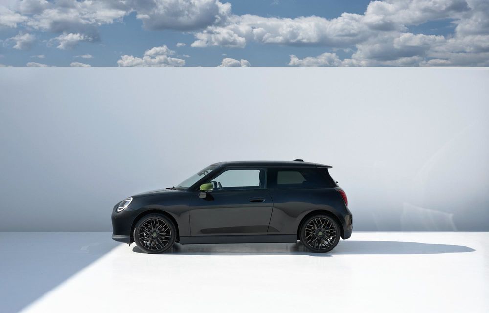 Noul Mini Cooper Paul Smith Edition, creat în colaborare cu celebrul creator de modă - Poza 34 Noul Mini Cooper Paul Smith Edition, creat în colaborare cu celebrul creator de modă - Poza 34