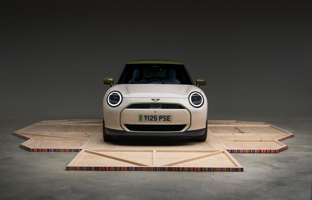 Noul Mini Cooper Paul Smith Edition, creat în colaborare cu celebrul creator de modă - Poza 54 Noul Mini Cooper Paul Smith Edition, creat în colaborare cu celebrul creator de modă - Poza 54