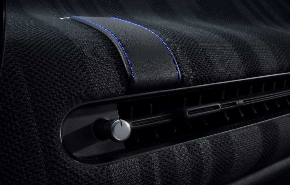 Noul Mini Cooper Paul Smith Edition, creat în colaborare cu celebrul creator de modă - Poza 69 Noul Mini Cooper Paul Smith Edition, creat în colaborare cu celebrul creator de modă - Poza 69