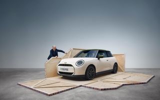 Noul Mini Cooper Paul Smith Edition, creat în colaborare cu celebrul creator de modă Noul Mini Cooper Paul Smith Edition, creat în colaborare cu celebrul creator de modă