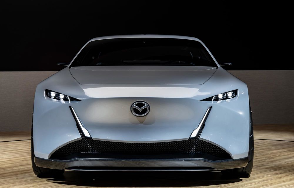 Mazda prezintă noul concept Vision X-Coupe, cu motor rotativ hibrid de 510 CP - Poza 4 Mazda prezintă noul concept Vision X-Coupe, cu motor rotativ hibrid de 510 CP - Poza 4