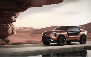 Noul concept Mitsubishi Elevance: SUV hibrid cu 4 motoare electrice