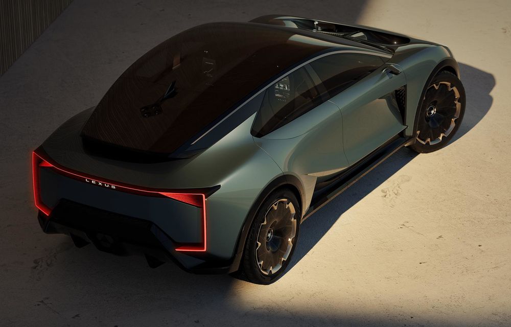 Identitate dublă: Lexus LS, prezentat sub forma unui concept care anunță un viitor SUV Coupe - Poza 9