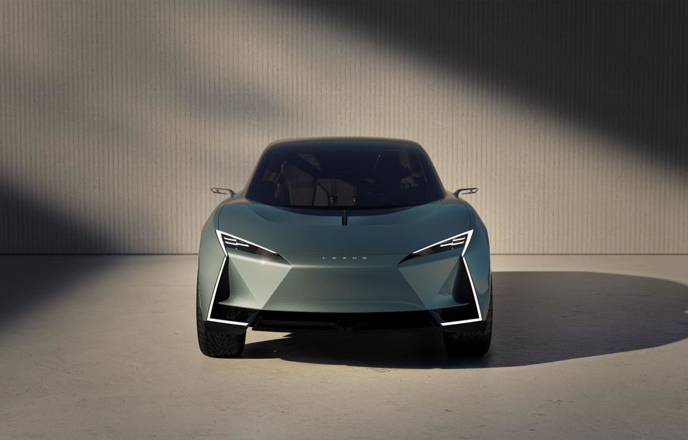 Identitate dublă: Lexus LS, prezentat sub forma unui concept care anunță un viitor SUV Coupe - Poza 2