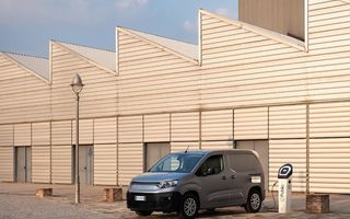 Fiat Professional Doblo împlinește 25 de ani Fiat Professional Doblo împlinește 25 de ani