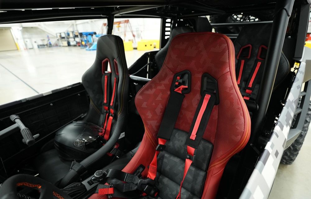 Toyota readuce la viață o fostă marcă, sub forma unui nou concept de teren - Poza 11