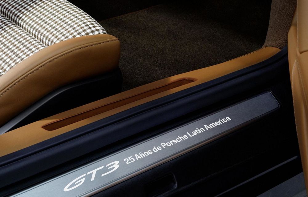 Porsche 911 GT3 Icons of Latin America: exemplar unicat inspirat de pădurile sălbatice din Columbia - Poza 10 Porsche 911 GT3 Icons of Latin America: exemplar unicat inspirat de pădurile sălbatice din Columbia - Poza 10
